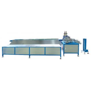 Sealing strip cutting machine